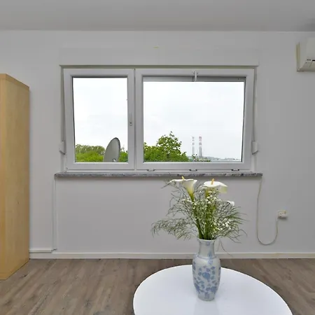 Apartment Fuer 6 Personen Ca 53 Qm In Pula, Istrien Istrische Riviera
